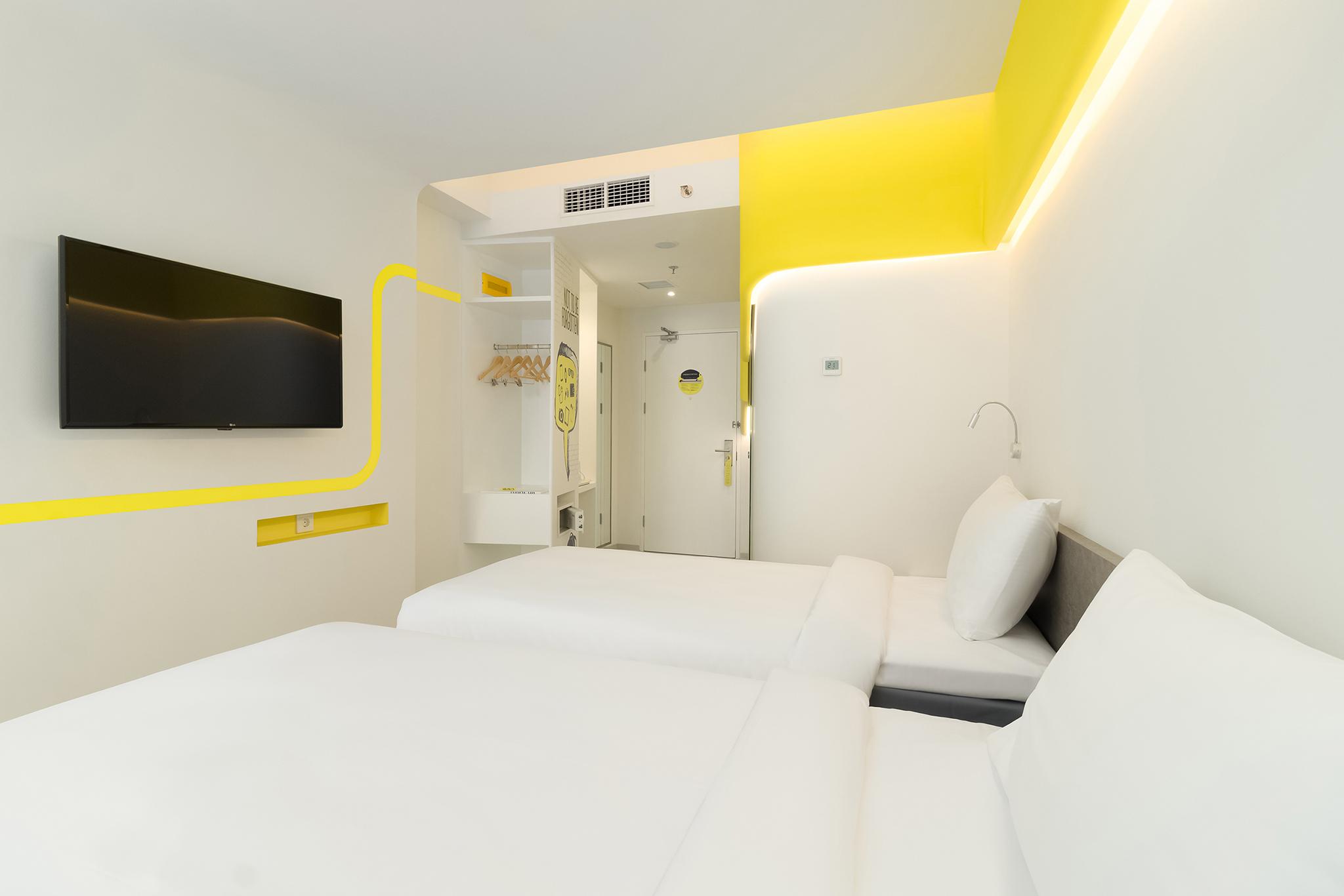 Yello Hotel Kuta Beachwalk Bali Kültér fotó